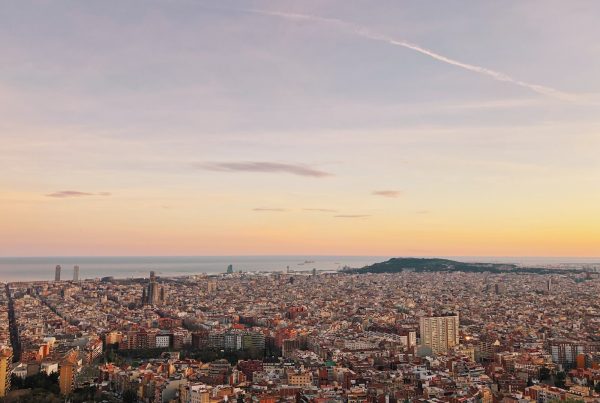 Barcellona Dall'alto - Kiwi The Explorer