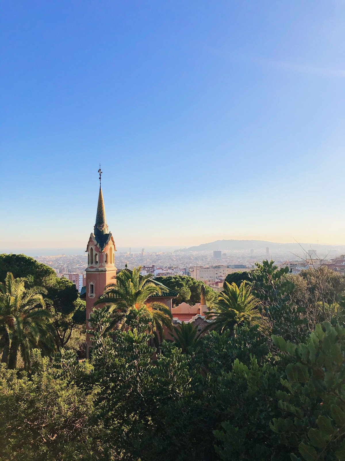 Barcellona Dall'alto - Kiwi The Explorer